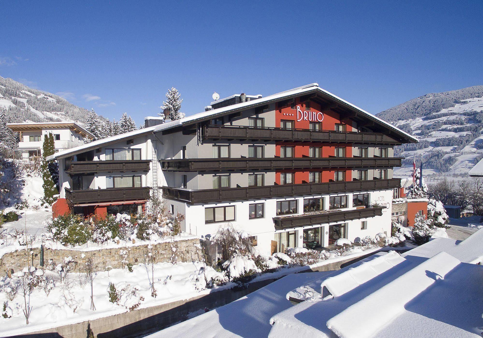 Hotel Bruno Fügen Dış mekan fotoğraf