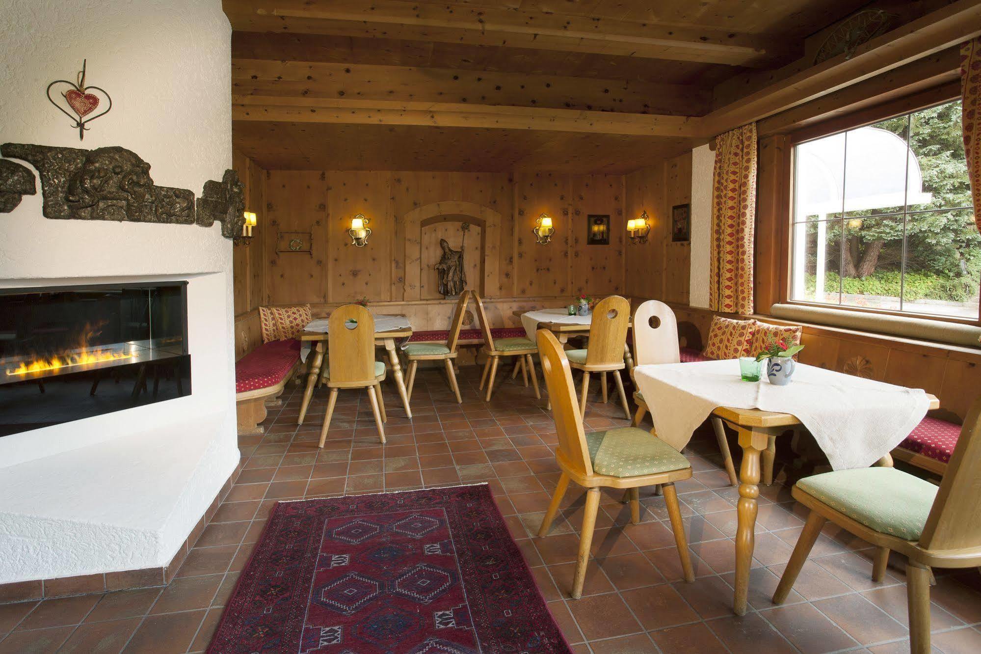 Hotel Bruno Fügen Dış mekan fotoğraf